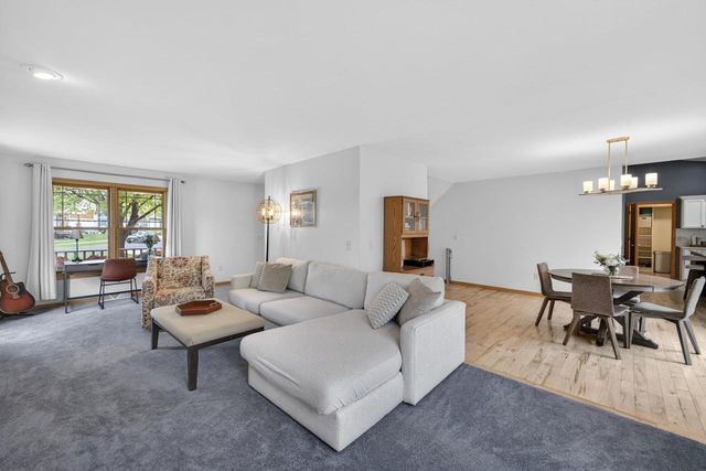 2877 Larkspur Lane, Fitchburg, WI 53711