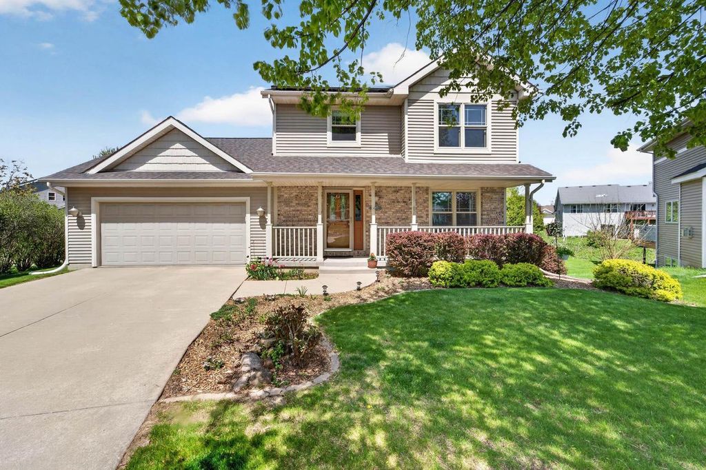 2877 Larkspur Lane, Fitchburg, WI 53711