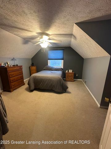 7426 Oak Highway, Charlotte, MI 48813