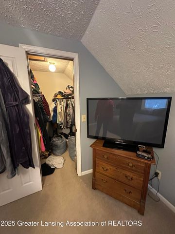 7426 Oak Highway, Charlotte, MI 48813