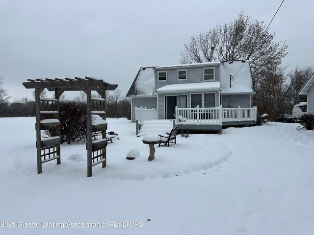 7426 Oak Highway, Charlotte, MI 48813