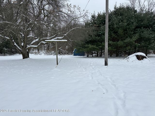 7426 Oak Highway, Charlotte, MI 48813