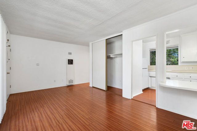 1152 N Poinsettia Place 5, West Hollywood, CA 90046