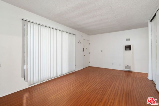 1152 N Poinsettia Place 5, West Hollywood, CA 90046