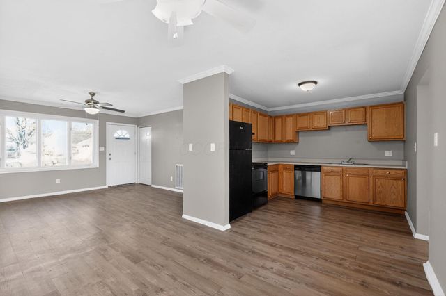 1657 Eastbrook Drive S, Columbus, OH 43223