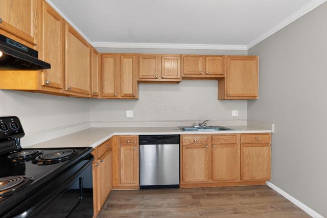 1657 Eastbrook Drive S, Columbus, OH 43223