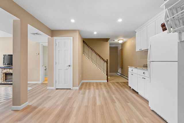 103 Prairie St, Northbridge, MA 01534