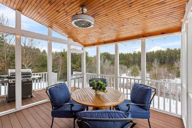 103 Prairie St, Northbridge, MA 01534