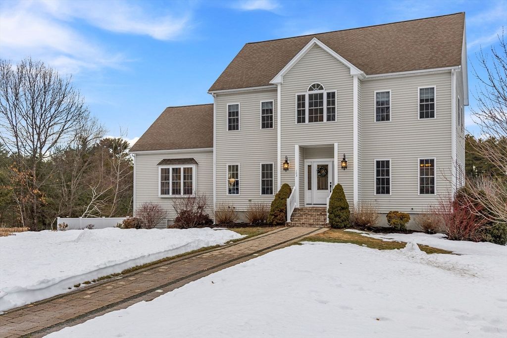 103 Prairie St, Northbridge, MA 01534