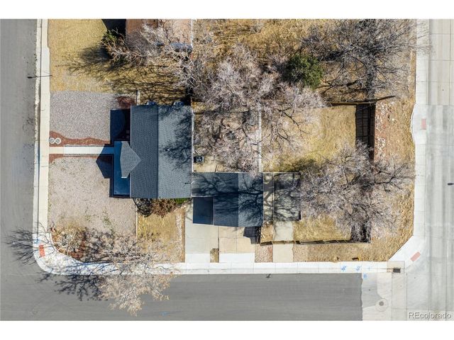 1698 W Hoye Pl, Denver, CO 80223