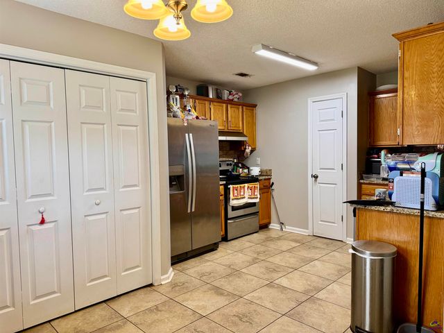 208 Butten Drive, Bonaire, GA 31005