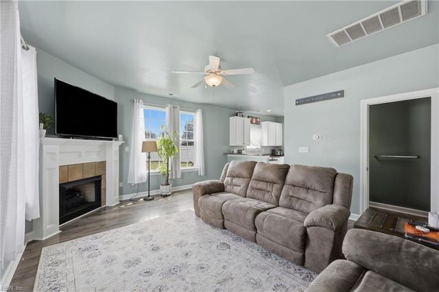2015 Barka DR, Suffolk, VA 23434