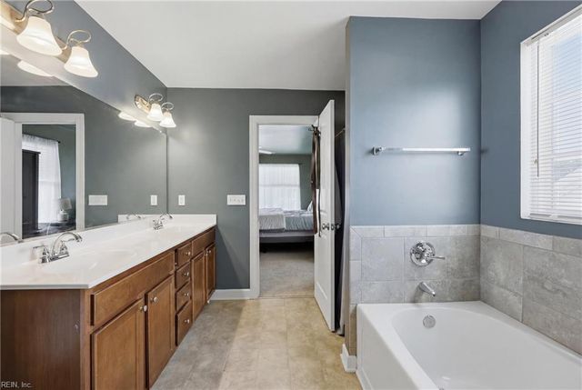 2015 Barka DR, Suffolk, VA 23434