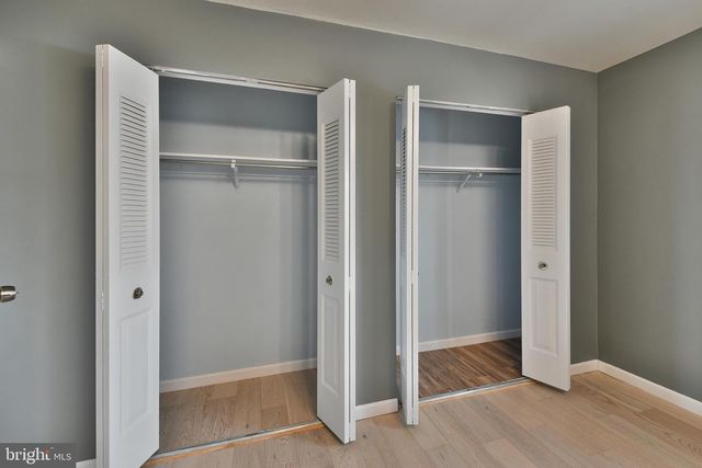 204-I HAMPTON XING, Southampton, PA 18966