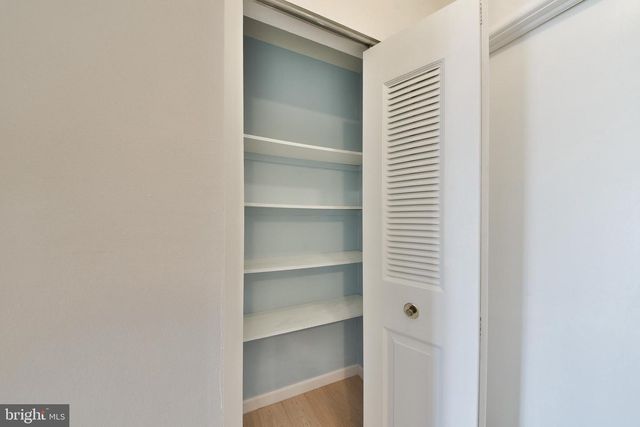 204-I HAMPTON XING, Southampton, PA 18966