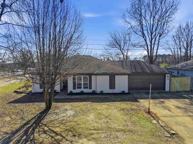 201 Zachary Cove, Bryant, AR 72022