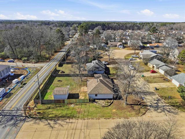 201 Zachary Cove, Bryant, AR 72022