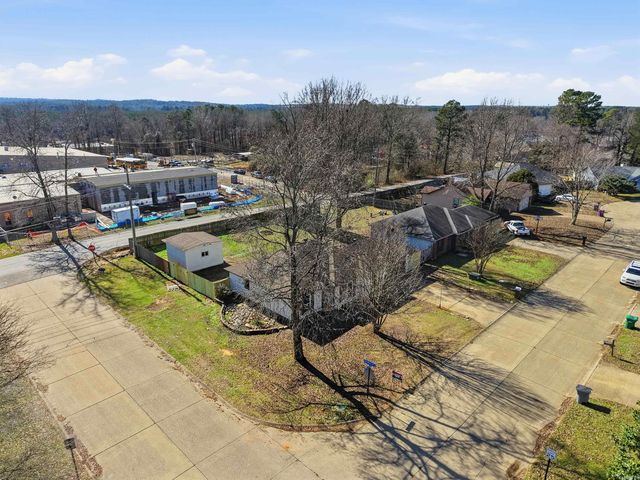 201 Zachary Cove, Bryant, AR 72022