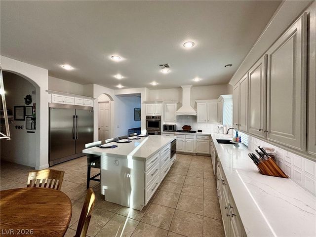 6364 Radiant Rapture Avenue, Las Vegas, NV 89131