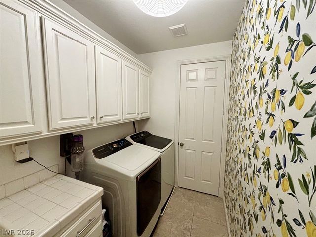 6364 Radiant Rapture Avenue, Las Vegas, NV 89131