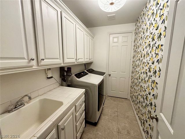 6364 Radiant Rapture Avenue, Las Vegas, NV 89131