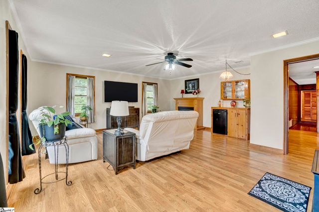 207 Fair Place, Clinton, SC 29325