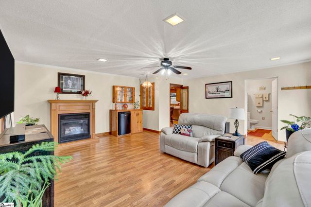 207 Fair Place, Clinton, SC 29325