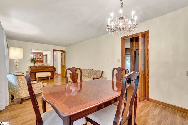 207 Fair Place, Clinton, SC 29325