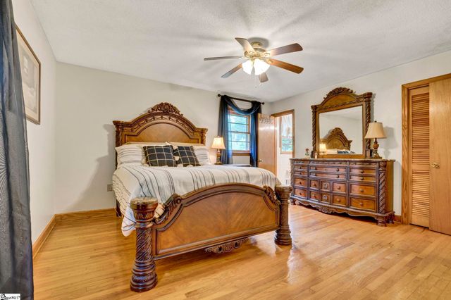 207 Fair Place, Clinton, SC 29325