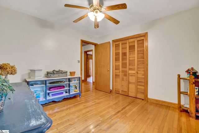 207 Fair Place, Clinton, SC 29325