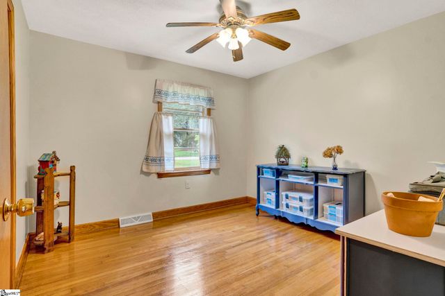 207 Fair Place, Clinton, SC 29325