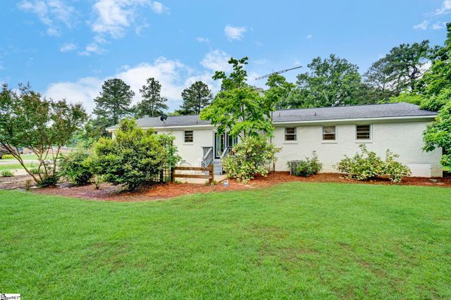 207 Fair Place, Clinton, SC 29325