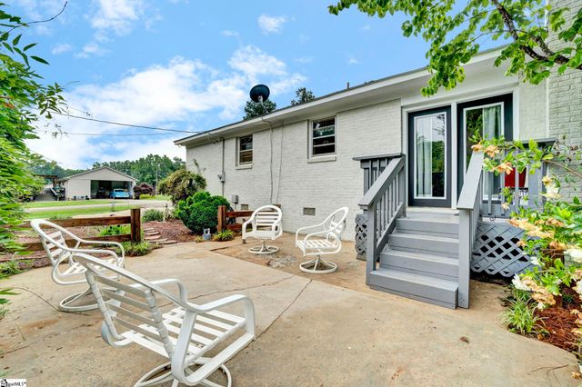 207 Fair Place, Clinton, SC 29325