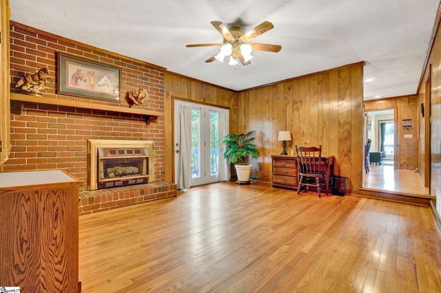 207 Fair Place, Clinton, SC 29325