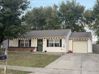 2867 Branifield Drive, Franklin, IN 46131