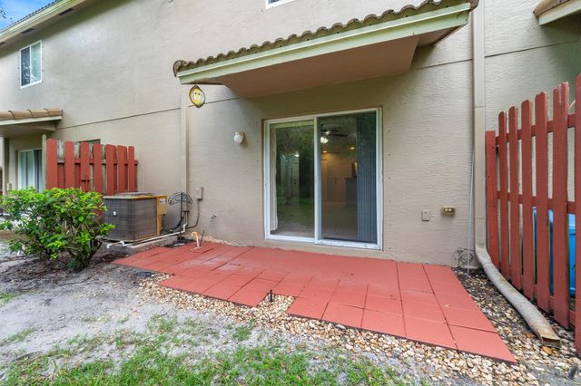 2241 SW Marshfield Court, Port St Lucie, FL 34953