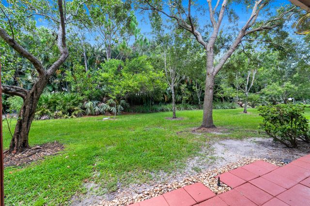 2241 SW Marshfield Court, Port St Lucie, FL 34953