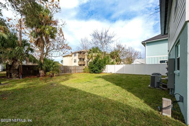 423 9TH Avenue N 201, Jacksonville Beach, FL 32250