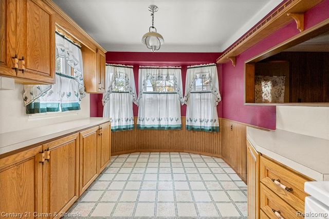 16000 Beatrice Avenue, Allen Park, MI 48101