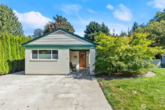 3242 Maringo Road SE, Olympia, WA 98501