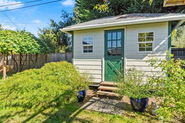 3242 Maringo Road SE, Olympia, WA 98501