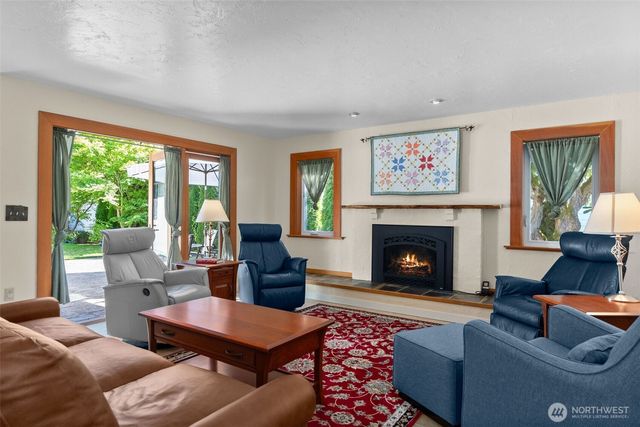 3242 Maringo Road SE, Olympia, WA 98501