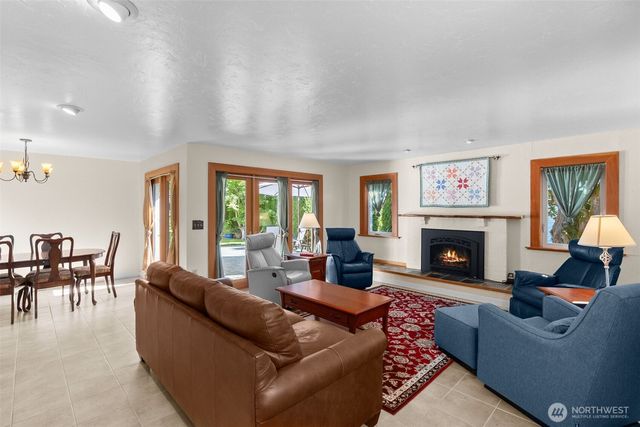 3242 Maringo Road SE, Olympia, WA 98501