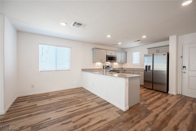 12103 Mojave Gold Road 4, Las Vegas, NV 89183