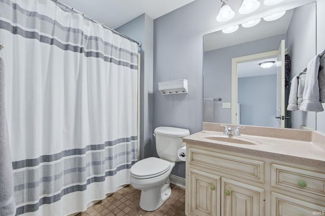 16005 Raptor Court, Huntertown, IN 46748