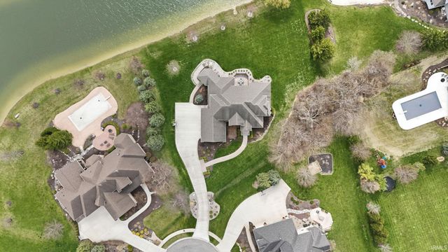 16005 Raptor Court, Huntertown, IN 46748