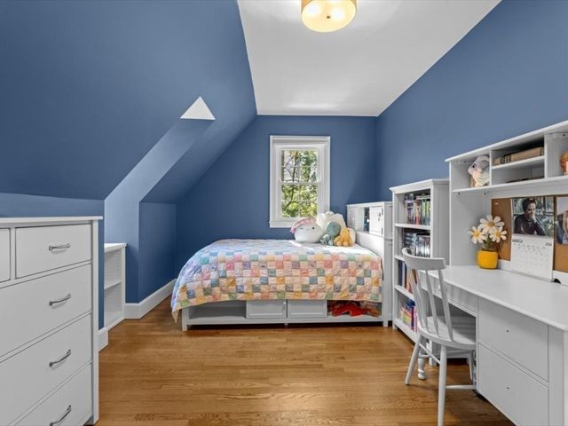 170 Benvenue St, Wellesley, MA 02482