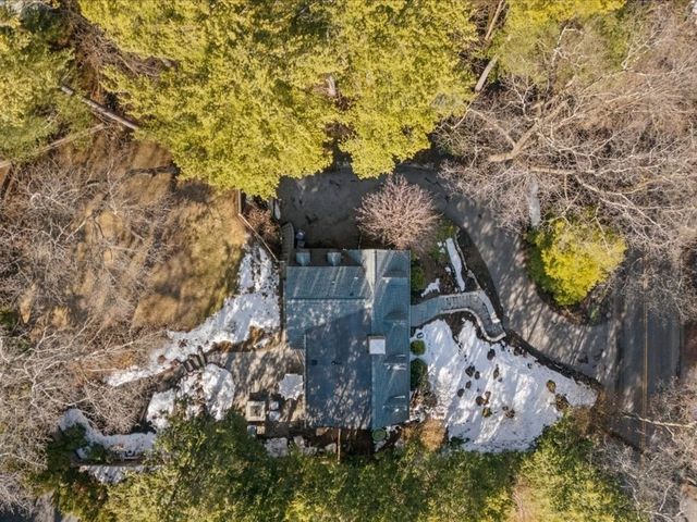 170 Benvenue St, Wellesley, MA 02482