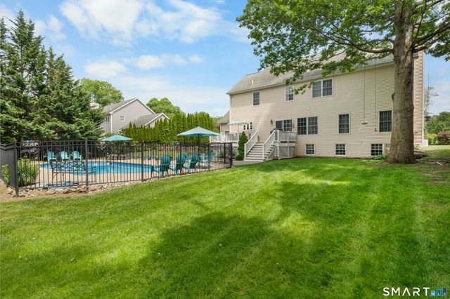 34 River Highlands Drive, Milford, CT 06461