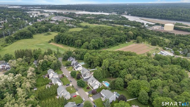 34 River Highlands Drive, Milford, CT 06461